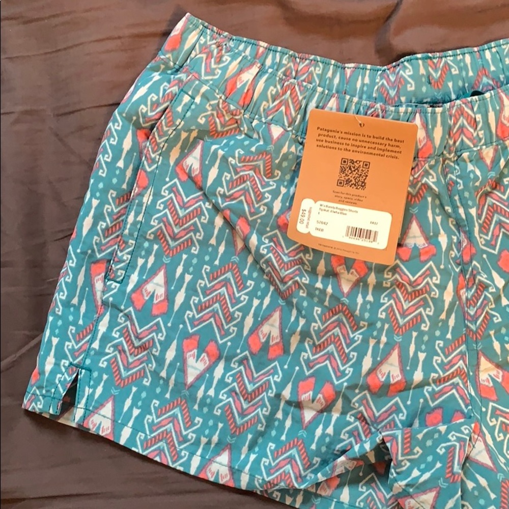 Patagonia Barely Baggie shorts